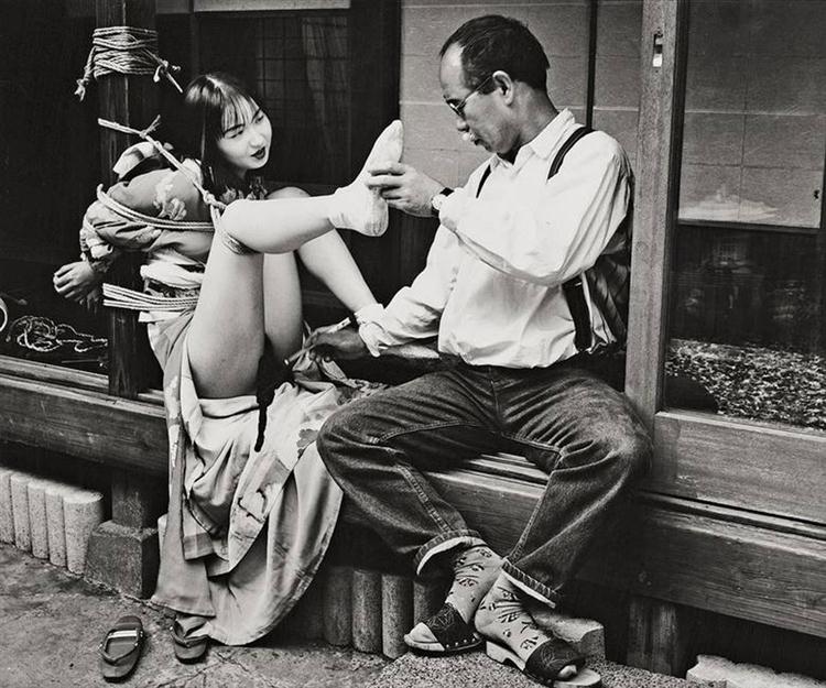 sf araki 9 Custom INTERVIEW: Nobuyoshi Araki Interviewed by Jérôme Sans