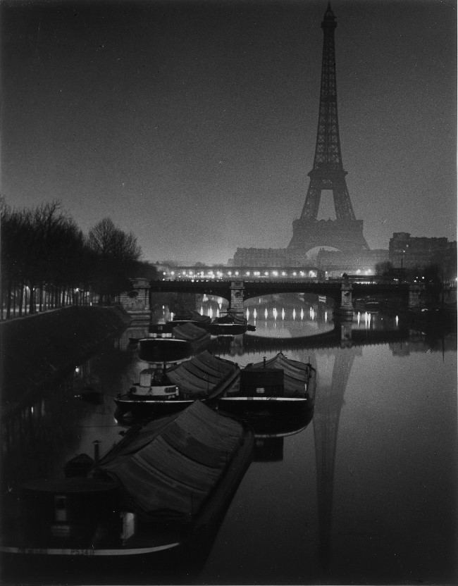The-Eiffel-Tower-at-Twilight-1932 (Custom)